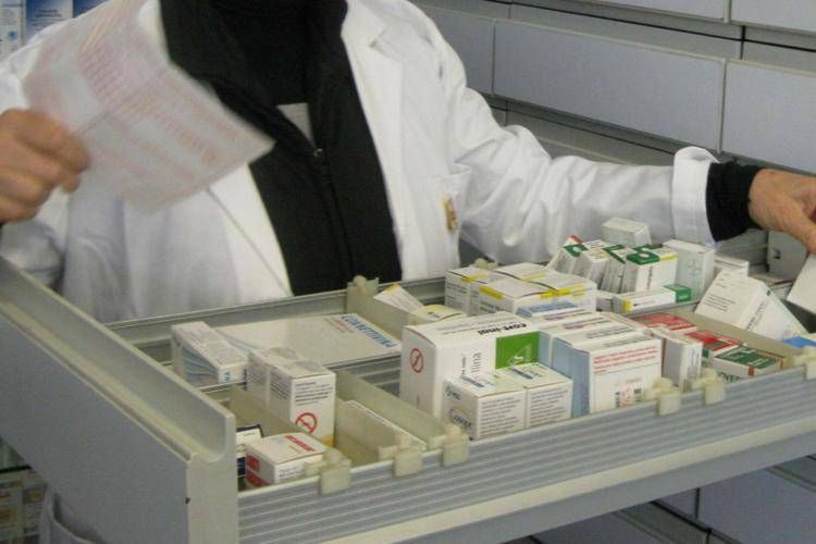 Addio alla ‘fustella’ per i farmaci, transizione prevista fino a febbraio 2027