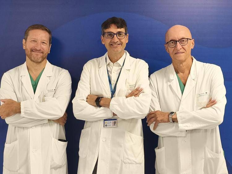 Tumore spinale diagnosticato in gravidanza: intervento al Gemelli salva madre e bambina