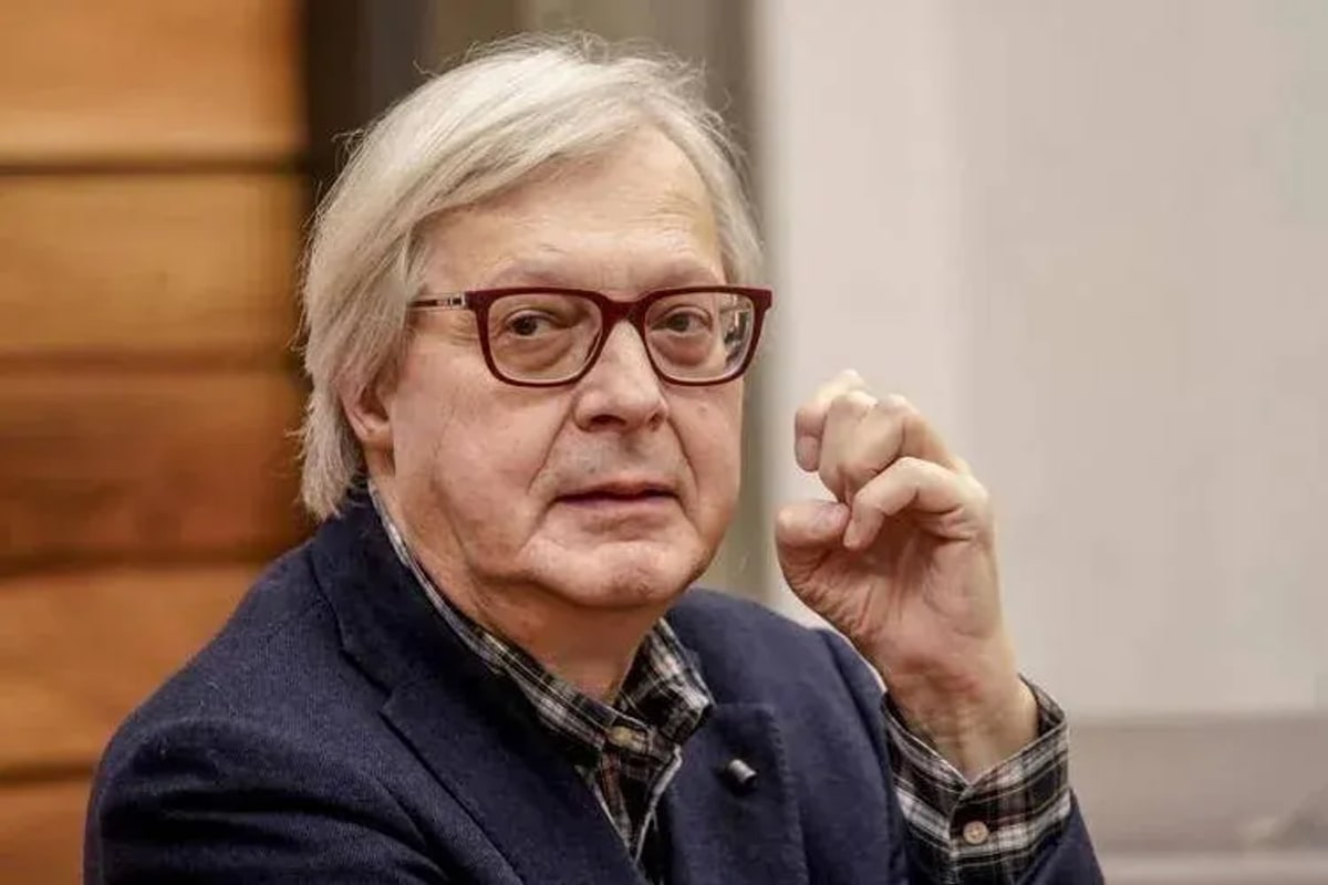 Vittorio Sgarbi, ultimo bollettino medico: tracheostomia e condizioni stabili al Gemelli